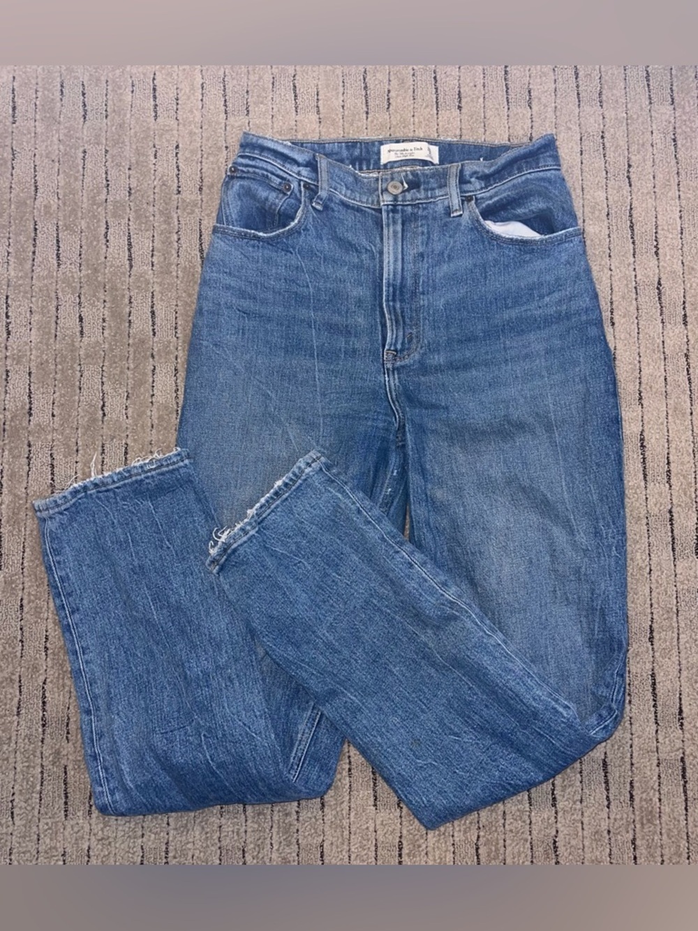 Abercrombie and Fitch the 90s straight ultra high-rise Curve Love Jeans
